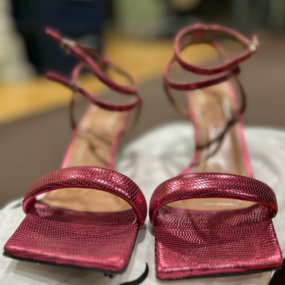 Vicenza strappy metallic heels